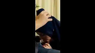 2013 ketahuan coli sama pembantu malah ajak ngewe