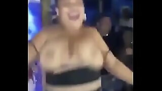 1 girl 4 boys at a time 1 in moutn 2 in vagina 1 in 2 hole