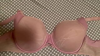 18 year old breaks the seal of the pussy with her step brothers big