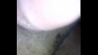 1080p un ouvrier costaud sest fait prendre en train de se branler dans un escalier