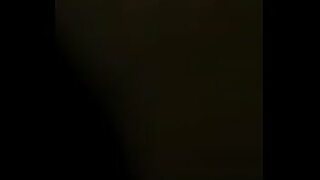 1080p un ouvrier costaud sest fait prendre en train de se branler dans un escalier