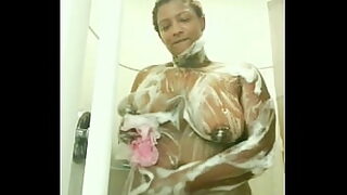 1 girl 4 boys at a time 1 in moutn 2 in vagina 1 in 2 hole