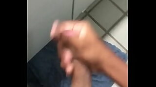 comparito1 le hago tomarse mi pis y ella bien sumisa 8