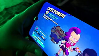 1 girl 4 boys at a time 1 in moutn 2 in vagina 1 in 2 hole