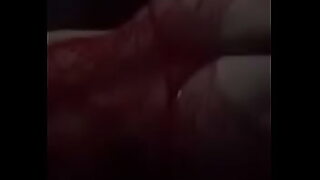 1080p un ouvrier costaud sest fait prendre en train de se branler dans un escalier