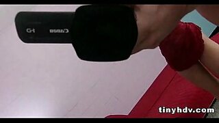 18 yo gets pounded by big dick