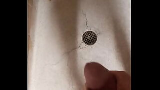 asians pissing
