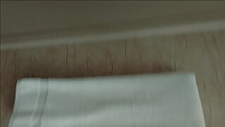 18 year old showing you how to cum just by using your hands