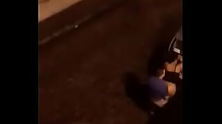 1080p un ouvrier costaud sest fait prendre en train de se branler dans un escalier