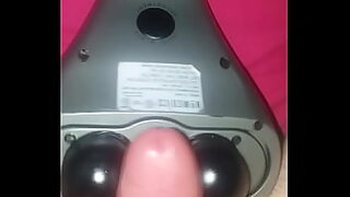18 year old showing you how to cum just by using your hands
