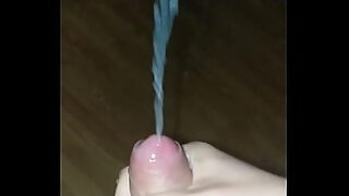 18 year old breaks the seal of the pussy with her step brothers big