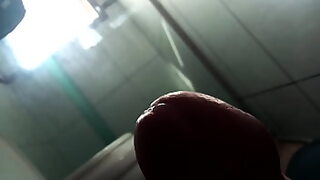 18 year old breaks the seal of the pussy with her step brothers big