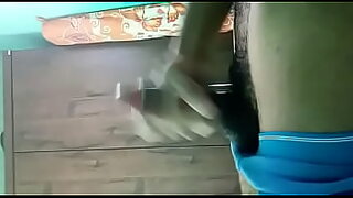 1080p un ouvrier costaud sest fait prendre en train de se branler dans un escalier