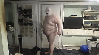 1 girl 4 boys at a time 1 in moutn 2 in vagina 1 in 2 hole