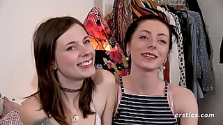 amateur girl is masturbating at home rubbing clit and fingering vagina