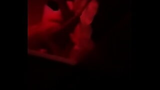 a su hermana dormida y se la folla