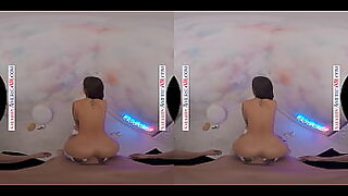 18 year girl boob show