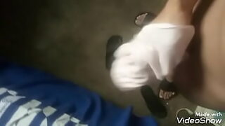 bajo falda video