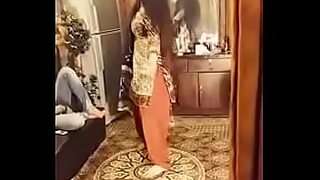 14 sal ki ladki ko choda chod se khoon nikalna sex video