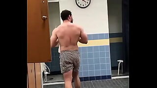 aunty changing hidden cam