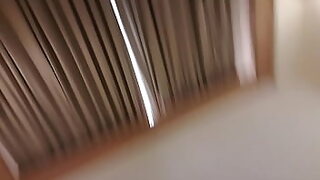 1080p un ouvrier costaud sest fait prendre en train de se branler dans un escalier