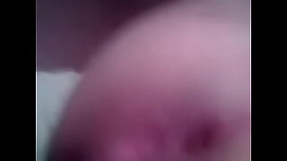 comparito1 chibola 19 se pone de perrito para comerme su culito