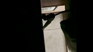18 year old breaks the seal of the pussy with her step brothers big