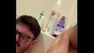 1 man fucked 3 girls while they are playing video game