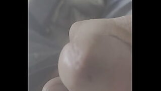 aliyah kurnia mesum d wc viral