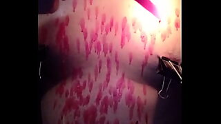 18 year old showing you how to cum just by using your hands