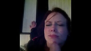 10 sec the naughty boy stripped off moms sari and fucked her hard