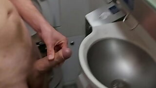 aliyah kurnia mesum di wc