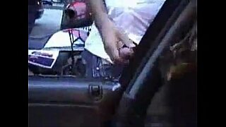 1 girl 4 boys at a time 1 in moutn 2 in vagina 1 in 2 hole