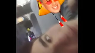 1080p un ouvrier costaud sest fait prendre en train de se branler dans un escalier
