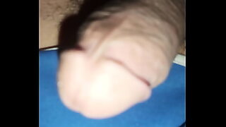 1080p un ouvrier costaud sest fait prendre en train de se branler dans un escalier