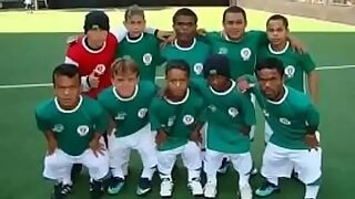 10mujeres 1 hombre