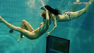 18 year nude bathing
