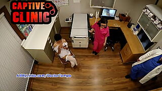 2 army man rapping a girl