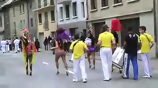 comparito1 se engolosina mamando y tomando pis 5
