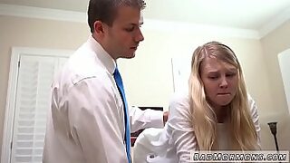18 year old breaks the seal of the pussy with her step brothers big