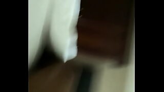 aaja piya tohe pyar do gori baiyan tope war dun