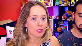 comendo o cuzinho da amiga