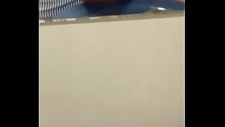 coje mientras su esposo duerme
